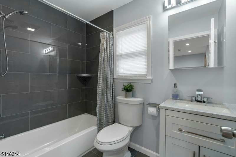 12 Orange Rd Property Photo 19