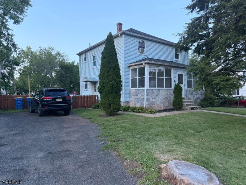 87 Southside Ave Property Photo 1