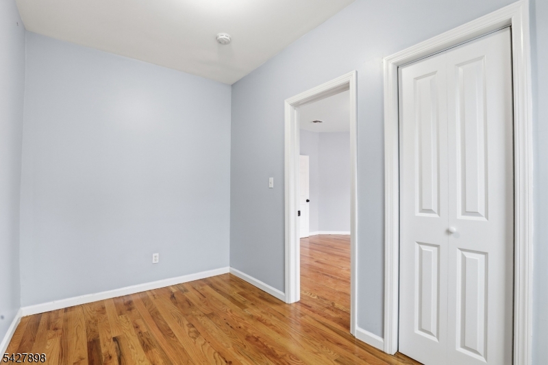 37 Tichenor Ter Property Photo 10