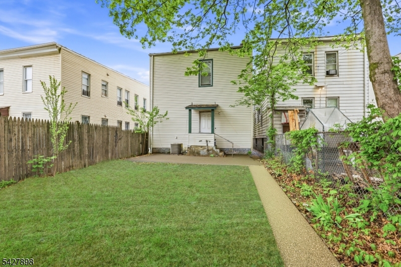 37 Tichenor Ter Property Photo 25