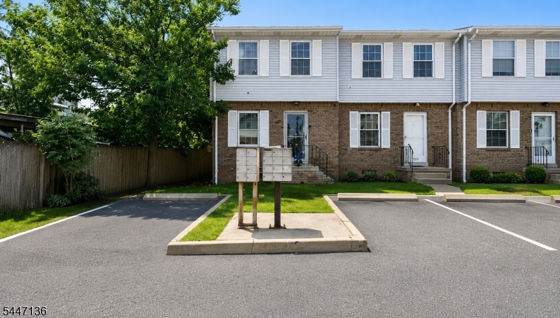 675 R Garden St 1 Property Photo 1