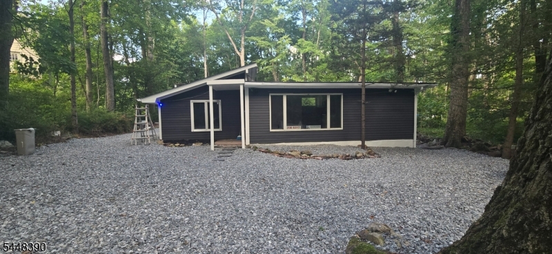 107 Arapaho Trl Property Photo 2