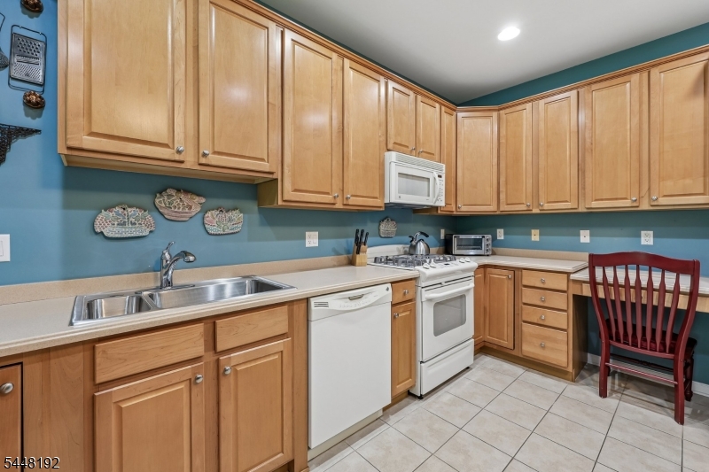 7111 Warrens Way Property Photo 14
