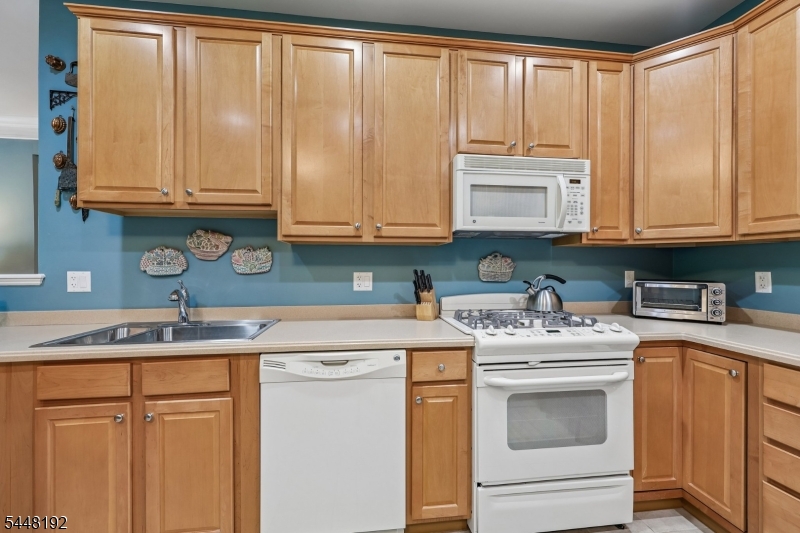 7111 Warrens Way Property Photo 15