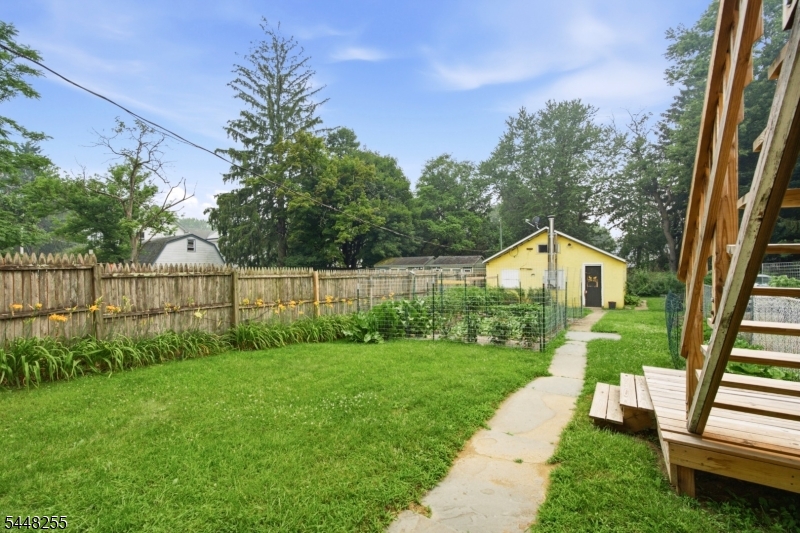 39 Broad St Property Photo 4