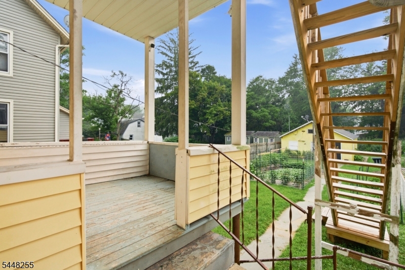 39 Broad St Property Photo 8