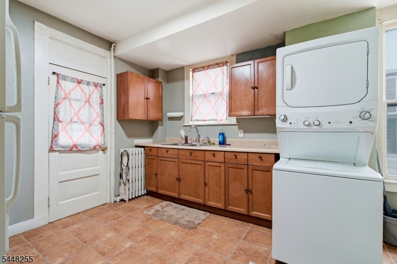 39 Broad St Property Photo 12