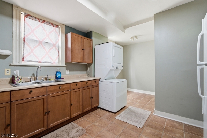 39 Broad St Property Photo 13