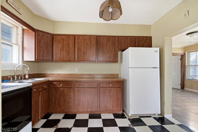39 Broad St Property Photo 18