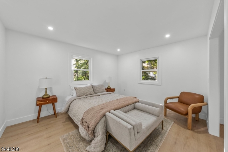 29 Woodhull Ave Property Photo 26
