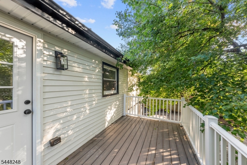 29 Woodhull Ave Property Photo 49