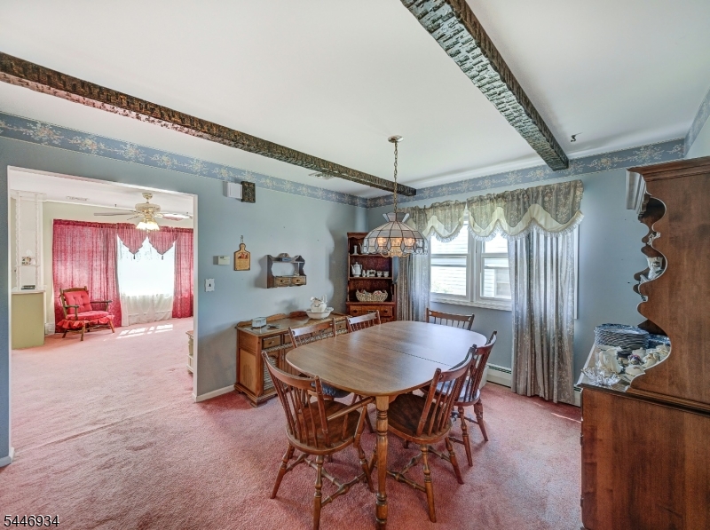 319 Marion Pl Property Photo 6