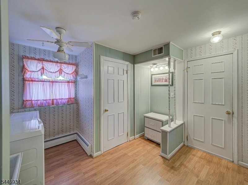 319 Marion Pl Property Photo 13