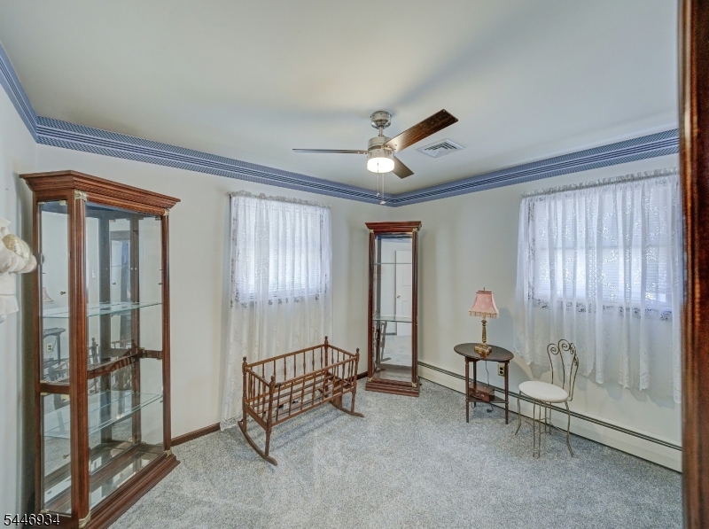 319 Marion Pl Property Photo 17