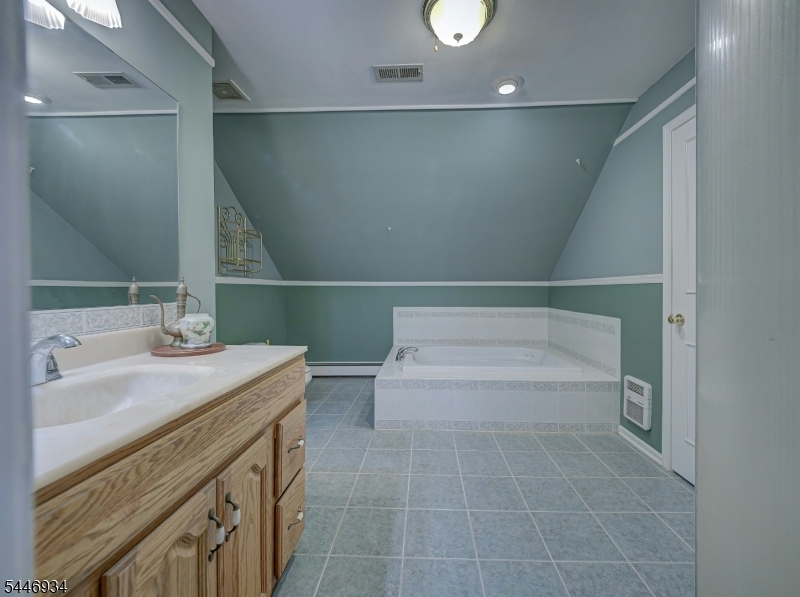 319 Marion Pl Property Photo 23
