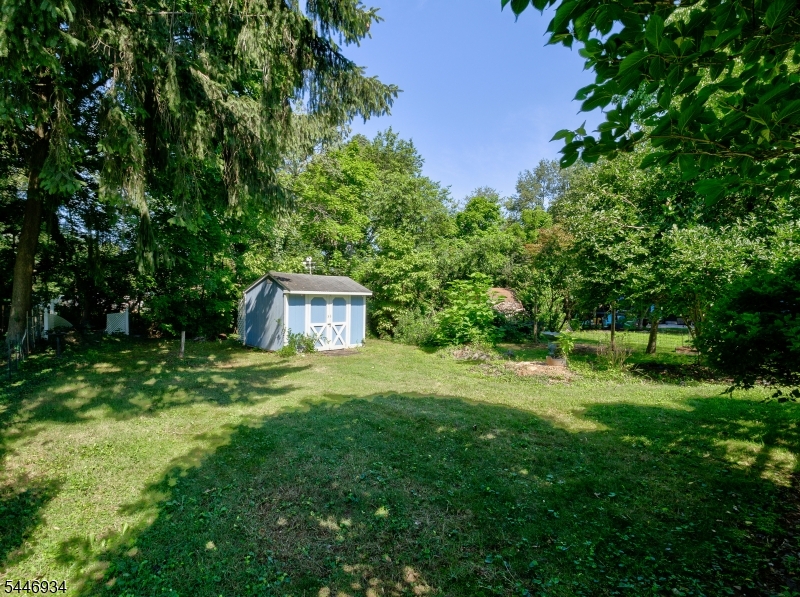 319 Marion Pl Property Photo 27