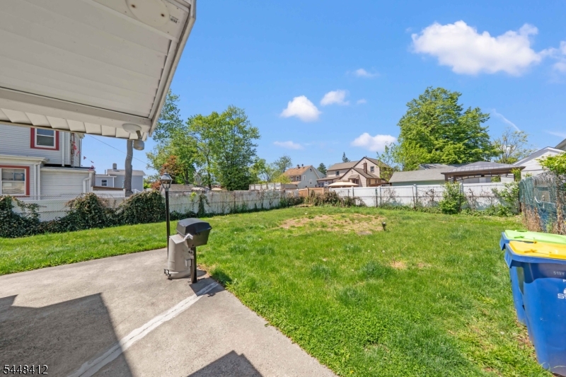 167 Manning Ave Property Photo 17