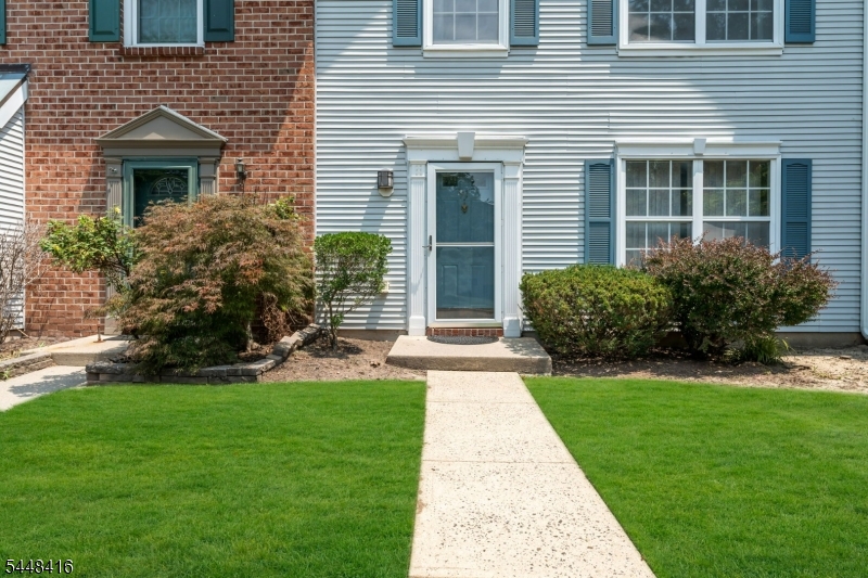 91 Chelsea Ct Property Photo 3