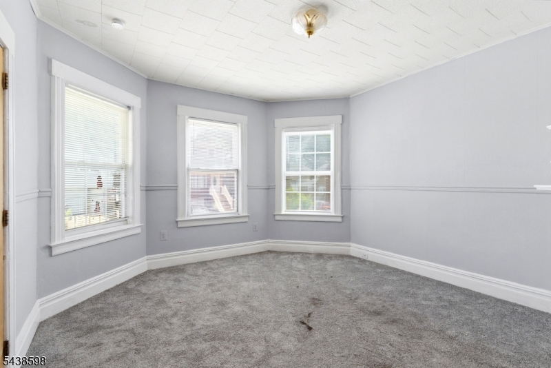 45 Union Ave Property Photo 13