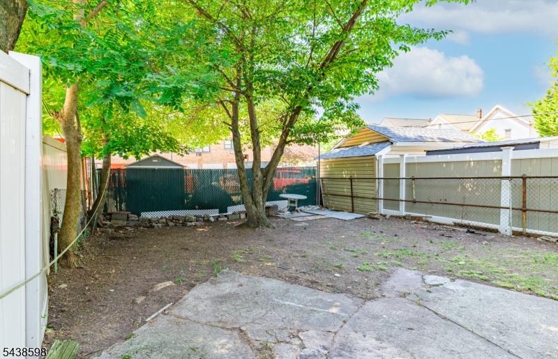 45 Union Ave Property Photo 33