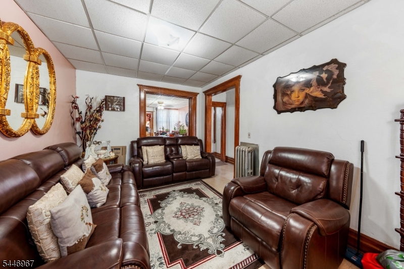 149 Howe Ave Property Photo 16