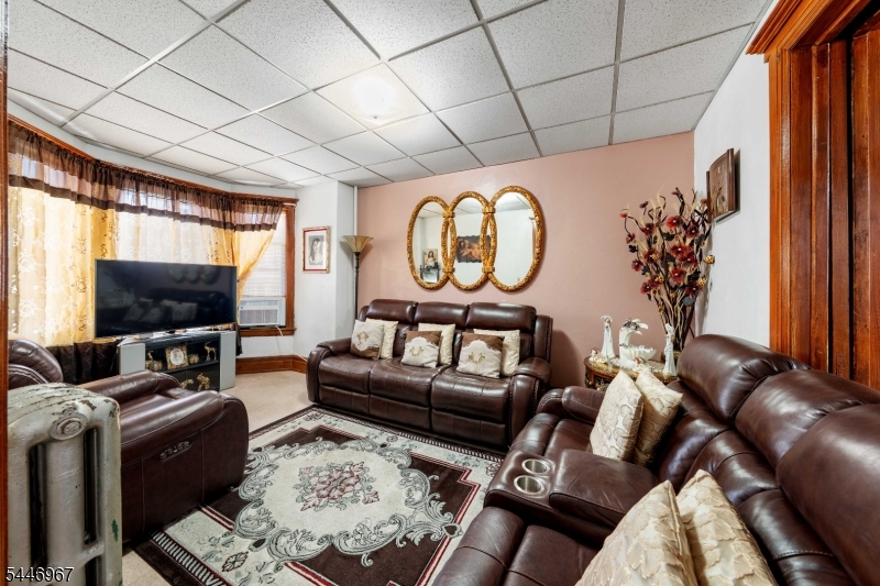 149 Howe Ave Property Photo 17