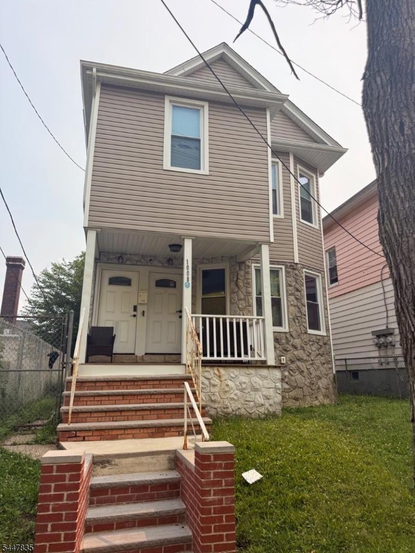 1008 Boudinot Place Property Photo 1
