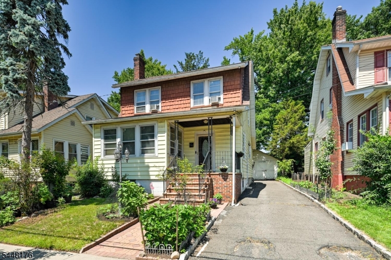 47 Boyden Pkwy Property Photo 1