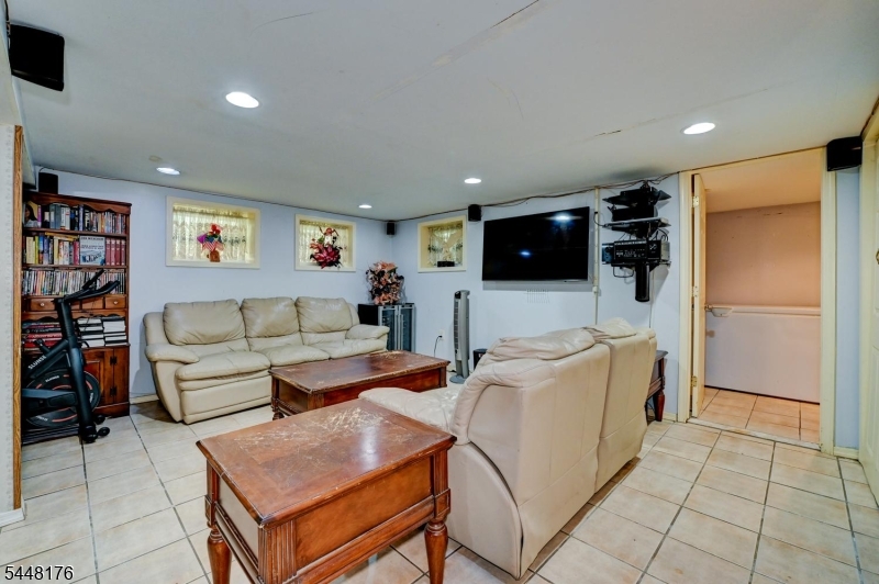 47 Boyden Pkwy Property Photo 31
