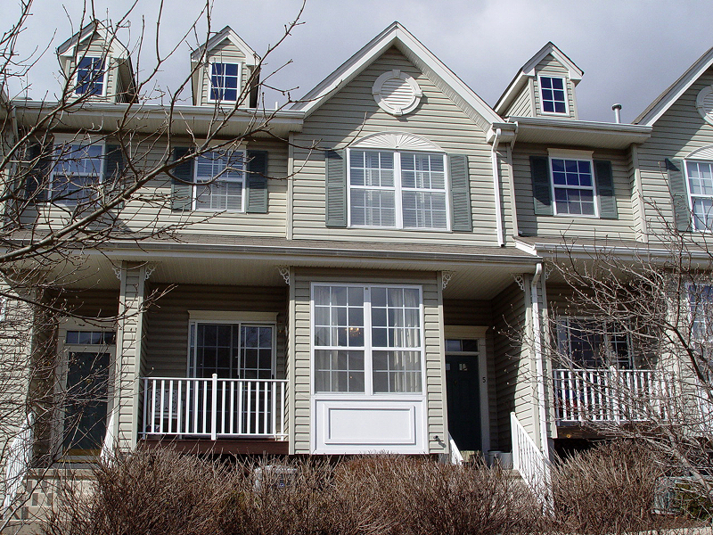 5 Briar Ln 5 Property Photo 1