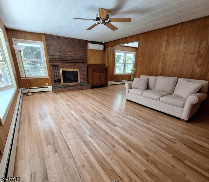 438 Longview Dr Property Photo 2