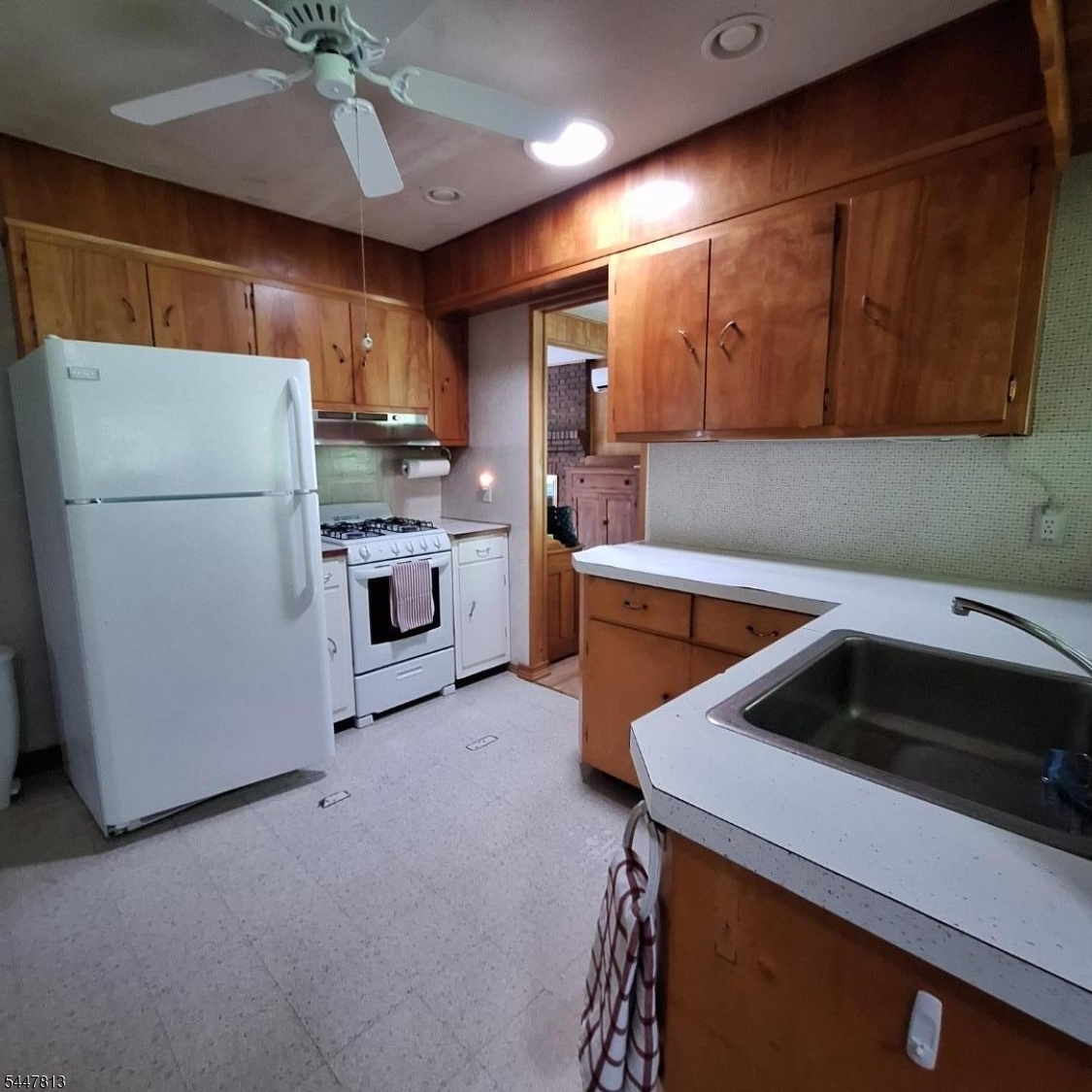 438 Longview Dr Property Photo 6
