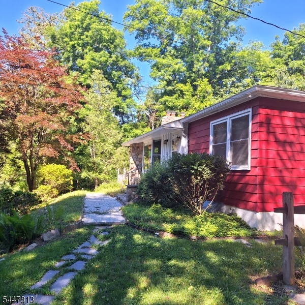 438 Longview Dr Property Photo 16