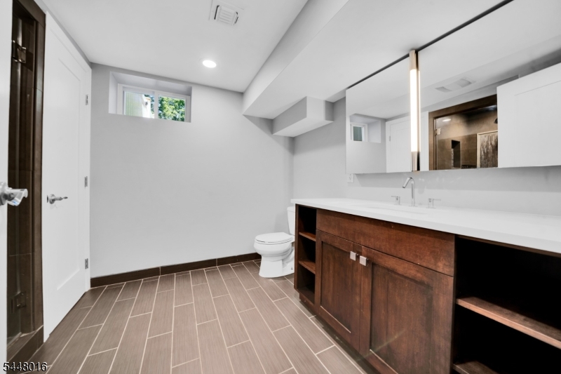 3 Bromley Ct Property Photo 35