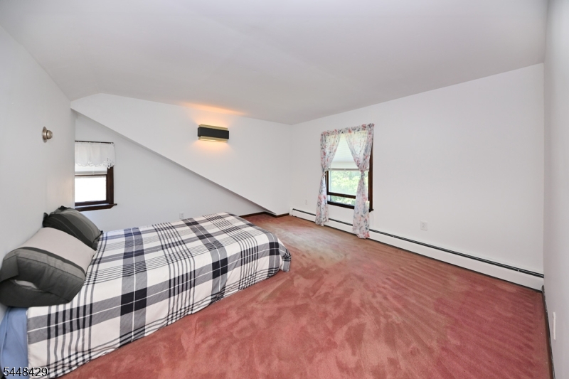 143 Greenwood Ave Property Photo 11