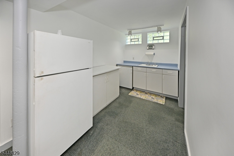 143 Greenwood Ave Property Photo 16