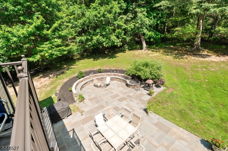 12 Mountain View Ct Property Photo 6