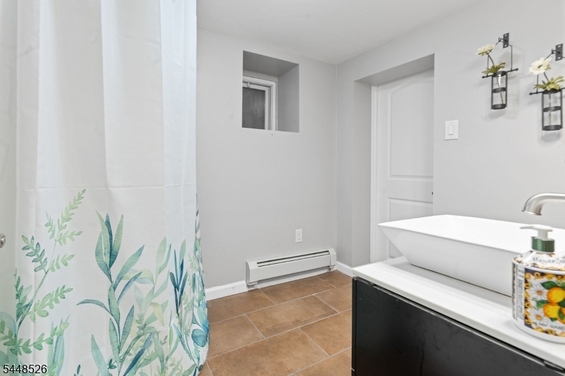 206 Mortimer Ave Property Photo 42