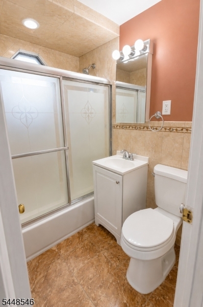 21 Chester Ave Property Photo 16