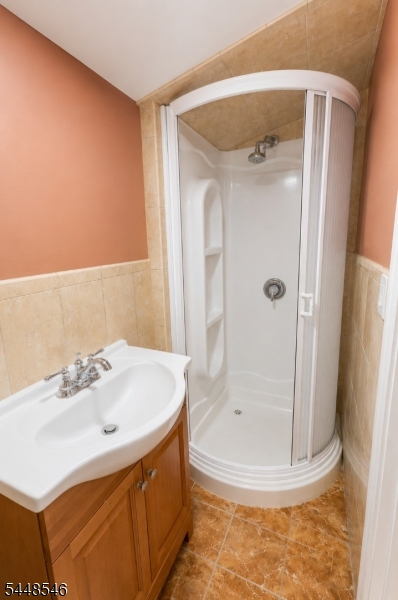 21 Chester Ave Property Photo 18