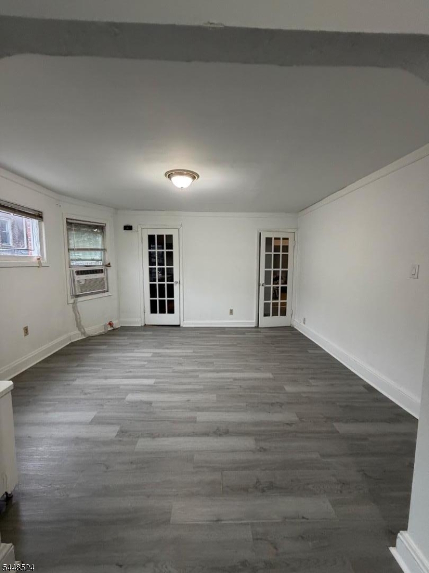 139 Osborne Ter Property Photo 6