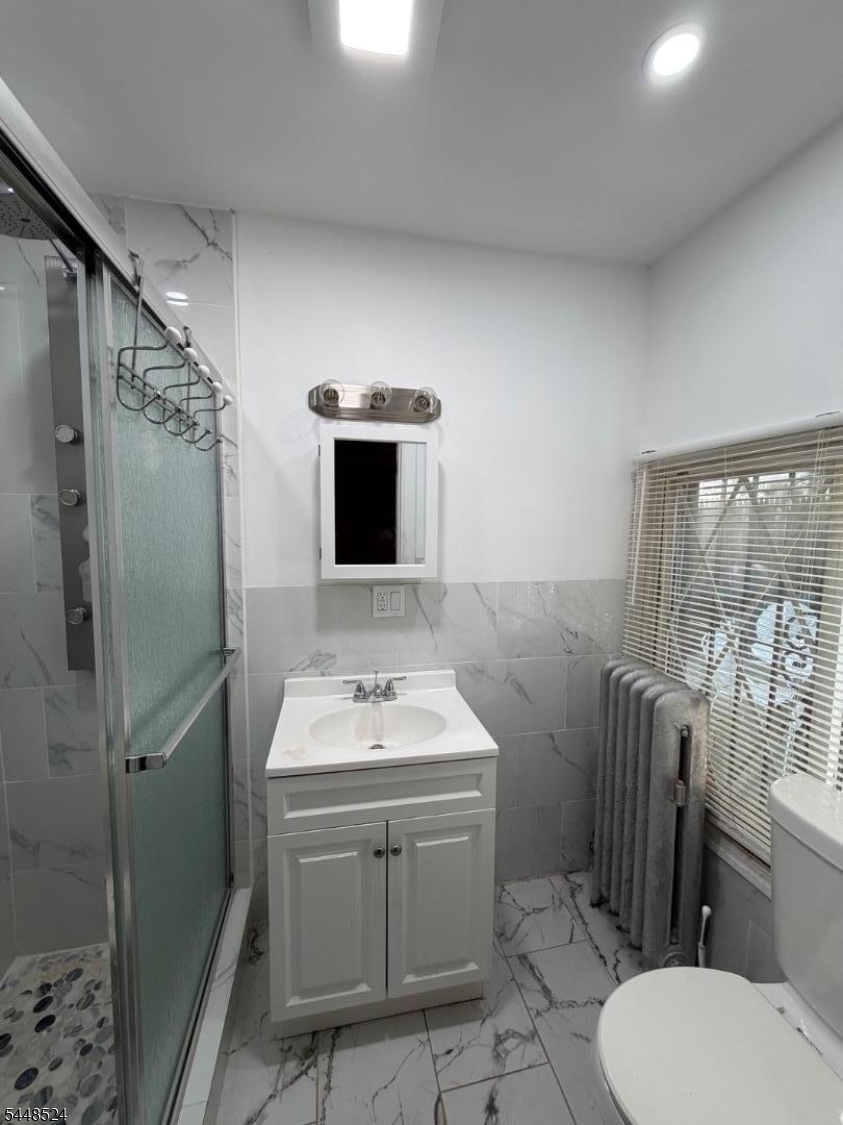 139 Osborne Ter Property Photo 16