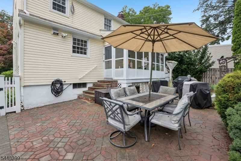 14 Franklin St Property Photo 39
