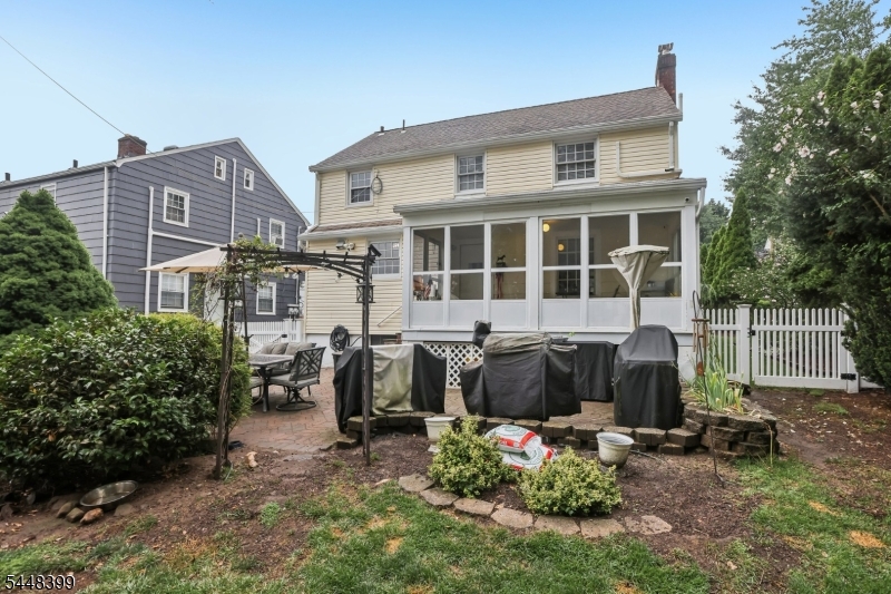 14 Franklin St Property Photo 43