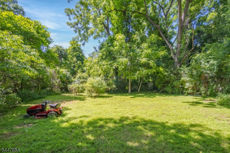 410 River Rd Property Photo 27