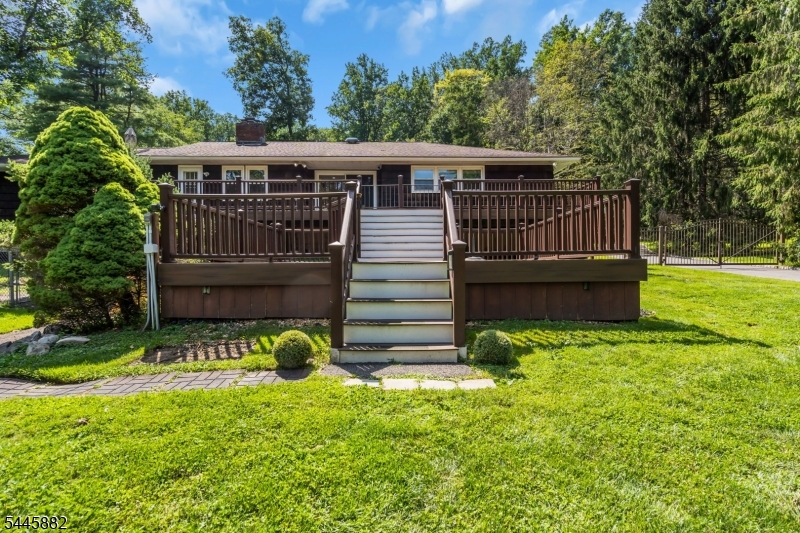 20 Cora Ln Property Photo 18
