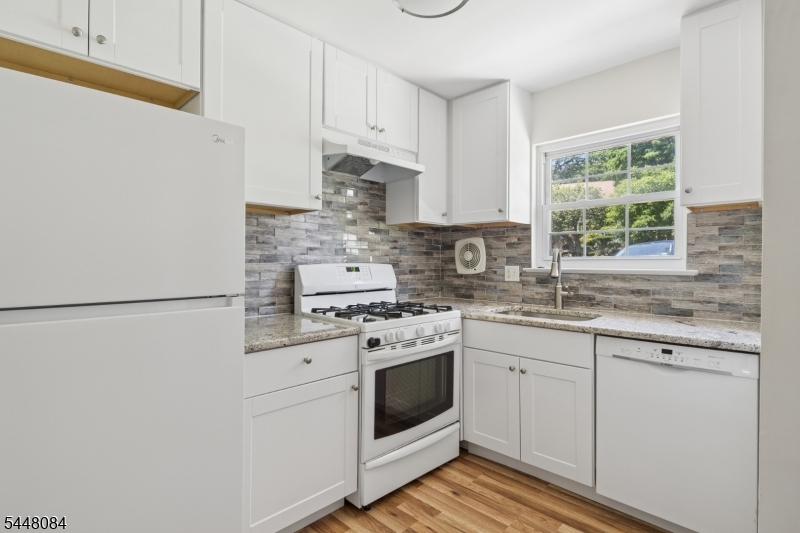 320 South St 16c Property Photo 4