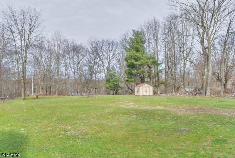 899 Green Pond Rd Property Photo 8