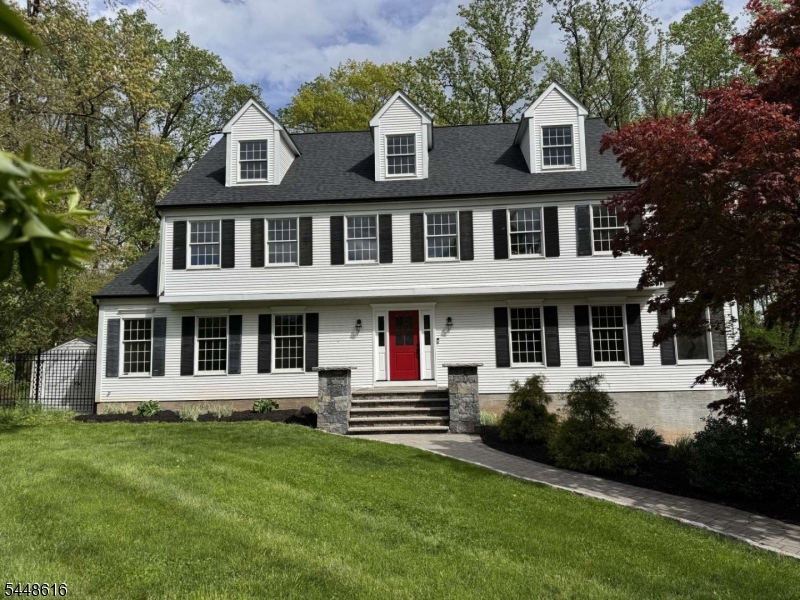 7 Globe Mills Rd Property Photo 1