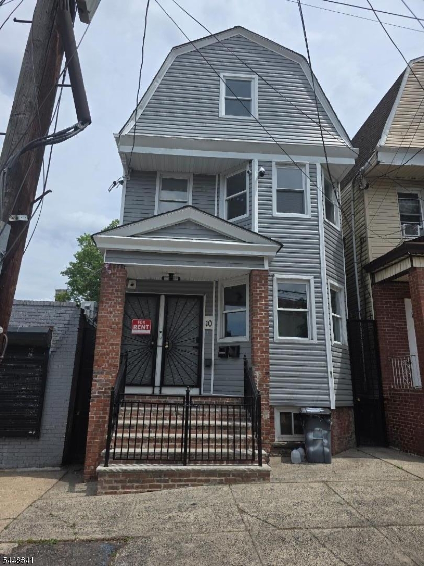 10 Fairmount Ave Property Photo 1